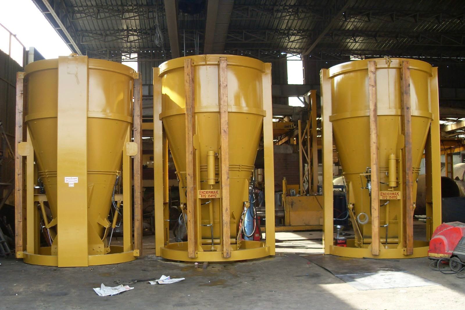Endermak Makine üretim tesisinde transmikser ve metal imalat çalışmaları